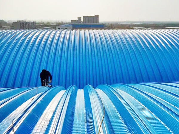 700�͹������