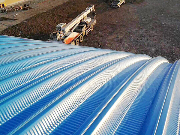 700�͹������